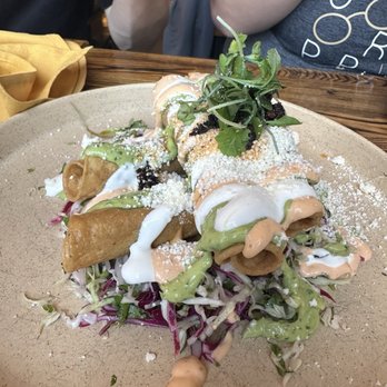 La Luna - Flautas - Mexican Near Me - Chicago, Illinois La Luna - Flautas - Mexican Near Me - Chicago, Illinois