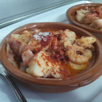 Tercios de Flandes - Cazuelita de pulpo y gambas - Tapas/Small Plates Near Me - Madrid, M Tercios de Flandes - Cazuelita de pulpo y gambas - Tapas/Small Plates Near Me - Madrid, M