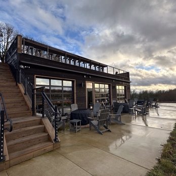 Black Dog Vineyard - Wine Tasting Room Near Me - Carlton, Oregon Black Dog Vineyard - Wine Tasting Room Near Me - Carlton, Oregon