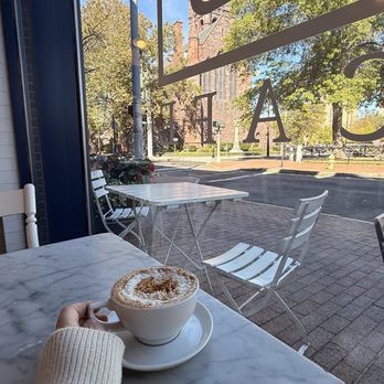 Maison B Cafe - Pumpkin spice latte - Belgian Near Me - New Haven, Connecticut Maison B Cafe - Pumpkin spice latte - Belgian Near Me - New Haven, Connecticut