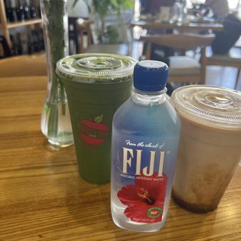 Apple A Day Cafe - #Large 24 oz. Smoothie 3 Water Iced latte - Juice Bars & Smoothies Near Me - Miami Beach, Florida