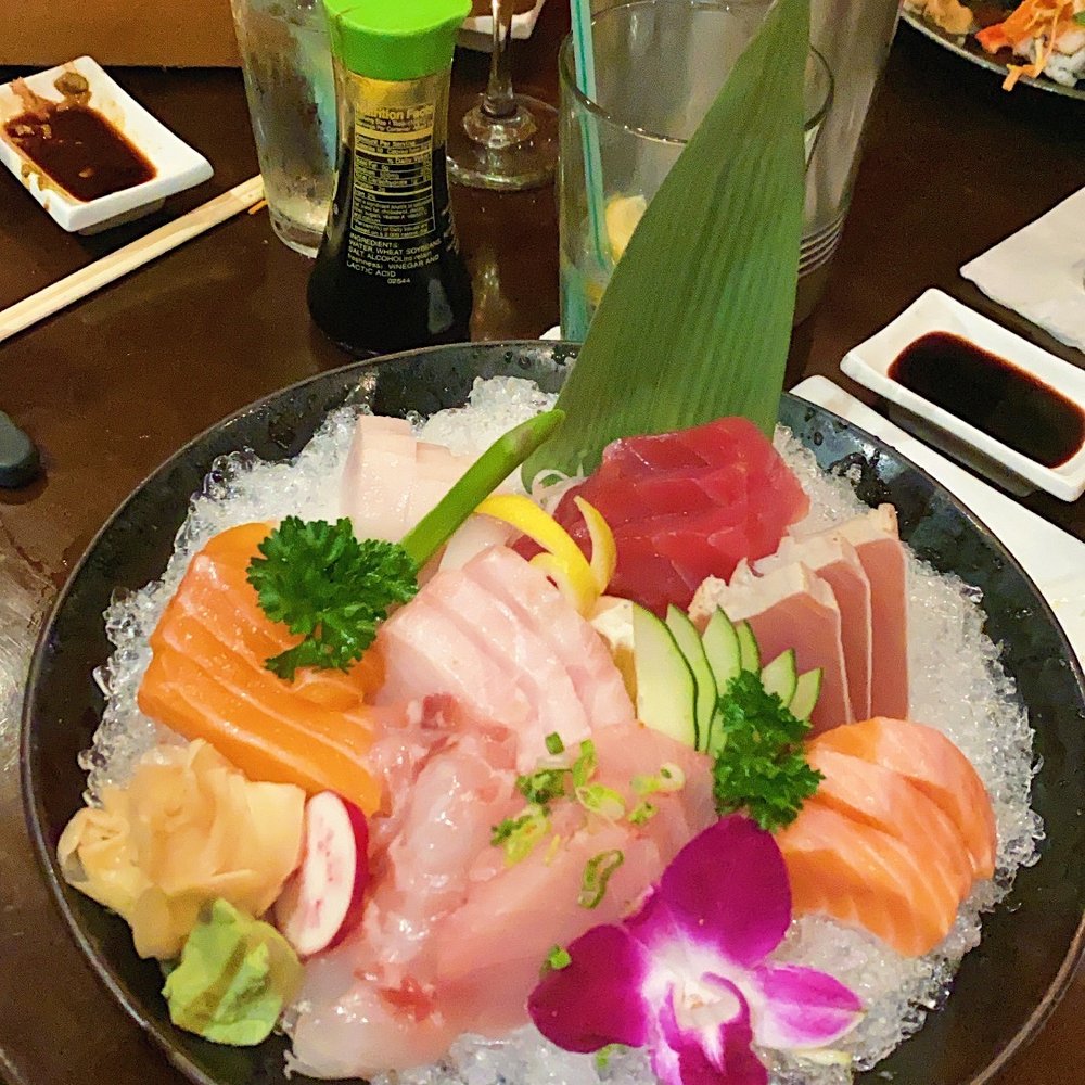 Haru Sushi Bar & Grill - Sashimi Deluxe. - Sushi Bars Near Me - Indialantic, Florida