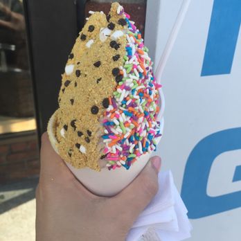 Yogurt & Such - Froyo - Ice Cream & Frozen Yogurt Near Me - Greenvale, New York
