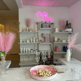 The Beautytender - Beauty bar - Skin Care Near Me - Costa Mesa, California The Beautytender - Beauty bar - Skin Care Near Me - Costa Mesa, California