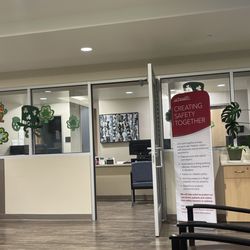 UCHealth Parkview Medical Center - Register stations