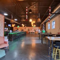 Pickleback's - Inside