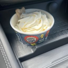 Pup cup