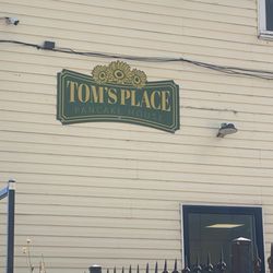 Tom’s Place Pancake House