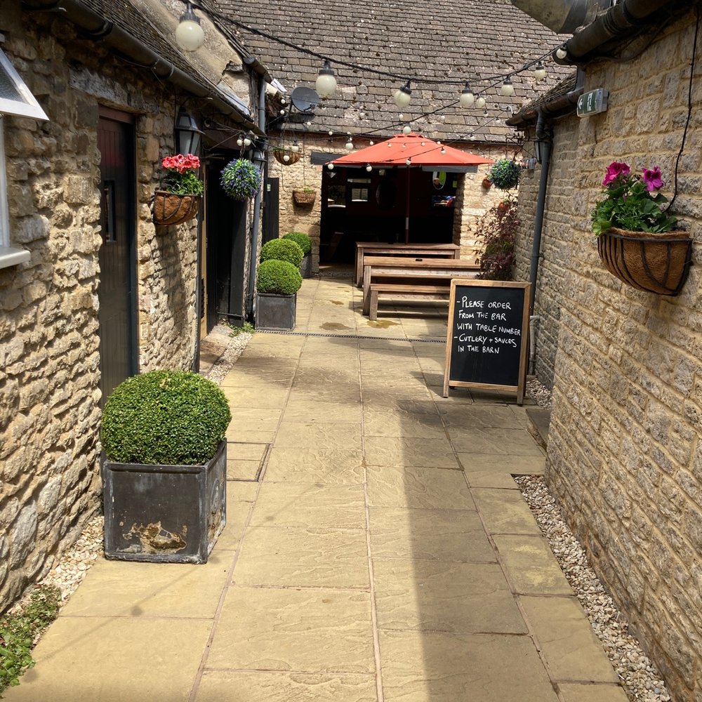 Star Inn - Beer garden - Pubs Near Me - Woodstock, OXF Star Inn - Beer garden - Pubs Near Me - Woodstock, OXF