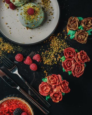 CH Steakhouse & Bar by null