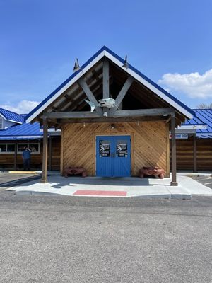 Harpoon Larry's Fish House & Oyster Bar by null