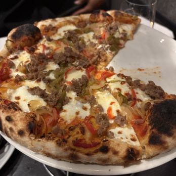Pearl & Vine - Sausage pizza - New American Near Me - Katy, Texas Pearl & Vine - Sausage pizza - New American Near Me - Katy, Texas