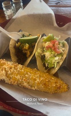 Taco diVino by null