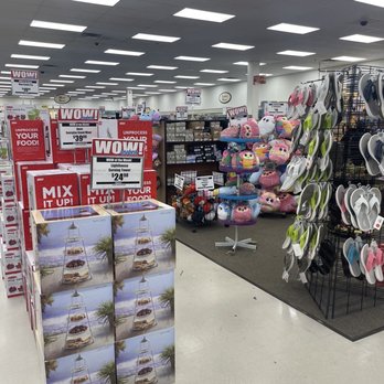 Hamrick's of Greensboro, NC - Women's Clothing Near Me - Greensboro, North Carolina Hamrick's of Greensboro, NC - Women's Clothing Near Me - Greensboro, North Carolina