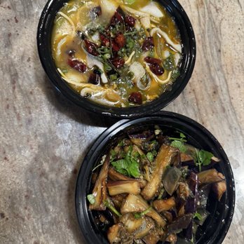 Apple Green Bistro - Clay Pot Oil-Splashed Pickled Cabbage Black Fish Fillet(Spicy) - Chinese Near Me - Cupertino, California Apple Green Bistro - Clay Pot Oil-Splashed Pickled Cabbage Black Fish Fillet(Spicy) - Chinese Near Me - Cupertino, California