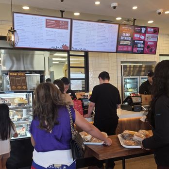 85°C Bakery Cafe-Aurora - Bakeries Near Me - Aurora, Colorado