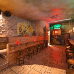 Morrison's Lounge