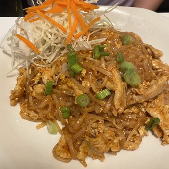 Thai Villa Restaurant - Pad Thai with Chicken - Thai Near Me - Winter Park, Florida Thai Villa Restaurant - Pad Thai with Chicken - Thai Near Me - Winter Park, Florida