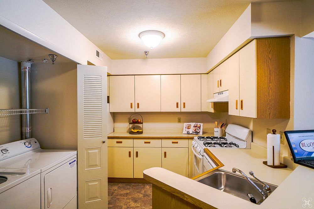 BYRON LAKES APARTMENTS Updated October 2024 14 Photos 7000 Byron