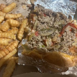 Yummy fries Mushroom Cheese Steak - 8" Sub