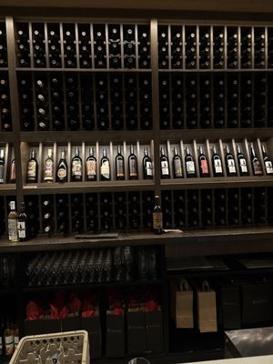 Cooper’s Hawk Winery & Restaurant by null