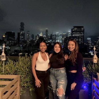 Azul Rooftop - its a great time especially when the crew gives great customer service and hospitality. we're definitely coming back! - Lounges Near Me - New York, New York
