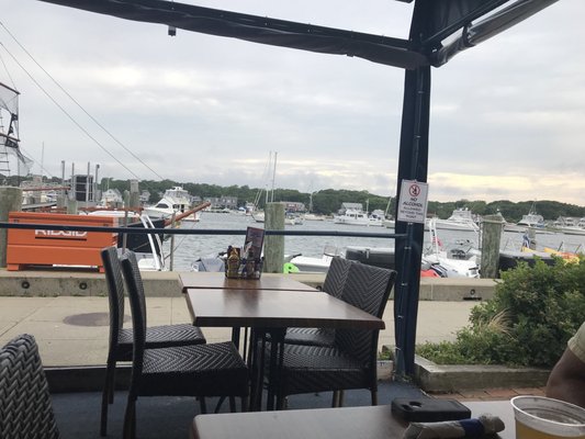 Fishbones Bar & Grille by null