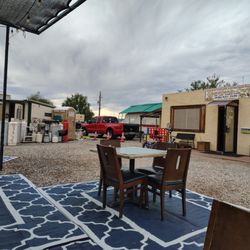 Skooter's Cafe - Outdoor seating option.