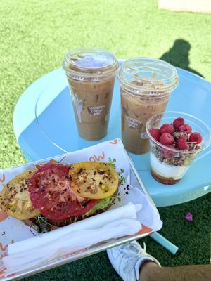 WINDOW COFFEE BAR Melrose by null