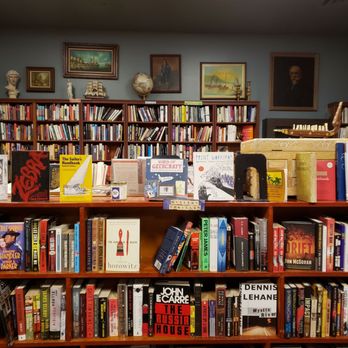 Uncharted Books - Bookstores Near Me - Chicago, Illinois