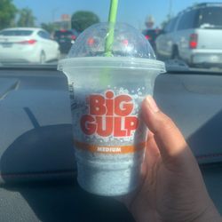 7-Eleven - Medium Vitamin Water Blueberry Hibiscus Slurpee
