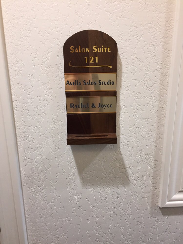 AVELLA SALON STUDIO Updated September 2024 4840 S 76th St