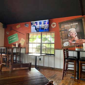 BubbaQue's - Crystal River - Dining area - Barbeque Near Me - Crystal River, Florida BubbaQue's - Crystal River - Dining area - Barbeque Near Me - Crystal River, Florida