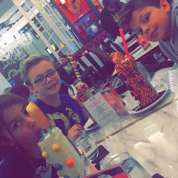 Sugar Factory Foxwoods - Yummy milkshakes...Mothers Day - American Near Me - Mashantucket, Connecticut Sugar Factory Foxwoods - Yummy milkshakes...Mothers Day - American Near Me - Mashantucket, Connecticut