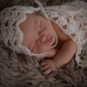 Mind Centered Birth - Newborn photography to capture those fleeting moments. - Doulas Near Me - Boise, Idaho Mind Centered Birth - Newborn photography to capture those fleeting moments. - Doulas Near Me - Boise, Idaho