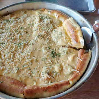 Undisputed Craft House - Chile con Queso Pie, awesome!!! You gotta try this. - Gastropubs Near Me - El Paso, Texas Undisputed Craft House - Chile con Queso Pie, awesome!!! You gotta try this. - Gastropubs Near Me - El Paso, Texas