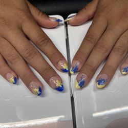 Just Right Nail Bar