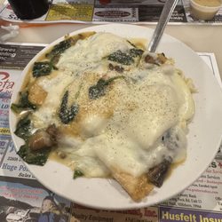 Chicken spinach linguine melted cheese DELICIOUS!!!