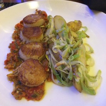 @ the barn restaurant - Pan Pan Seared Sea Scallops Sea Scallops with a duck infused potatoes! - Wine Bars Near Me - Granby, Connecticut