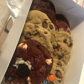 Gigi's Cafe - Dozen cookies-Variety! Yum! - Breakfast & Brunch Near Me - Burlingame, California
