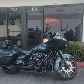 Cafes Customs - Picking up my bike - Motorcycle Parts & Supplies Near Me - Temecula, California