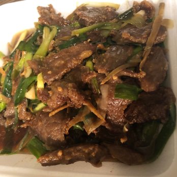 Egg Roll King - Ginger beef decent flavor, good amount of sauce, not over cooked but low quality meat, worth it though 10 bucks - Chinese Near Me - Reno, Nevada