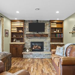 Real Estate Matters - Beautiful lake home located in Morris MN