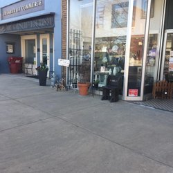 Texas Antique Mall - Located in beautiful downtown Paris next to the Chamber of Commerce.