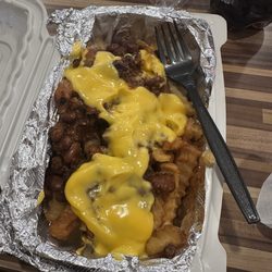 Fairport Hots - Chili Cheese Fries