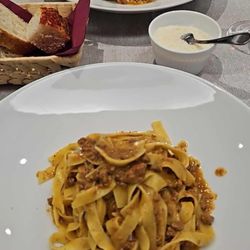 Nino - Bolognese and lasagna