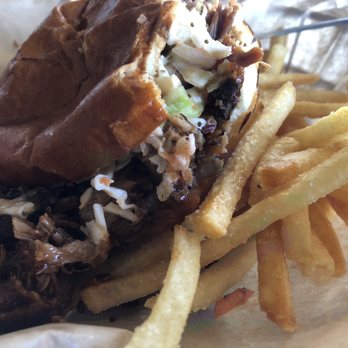 Ghost Isle Brewery - "Easy Pickin'" - pulled pork - Brewpubs Near Me - New Buffalo, Michigan