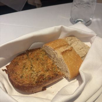 Arroyo Chop House - Half Garlic / Half Sourdough Bread - Steakhouses Near Me - Pasadena, California