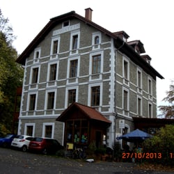 Cafe Haus Hangstein - Sehr gutes Ausflugslokal. Bieten auch Ferienwohnung zu moderaten Preisen an.