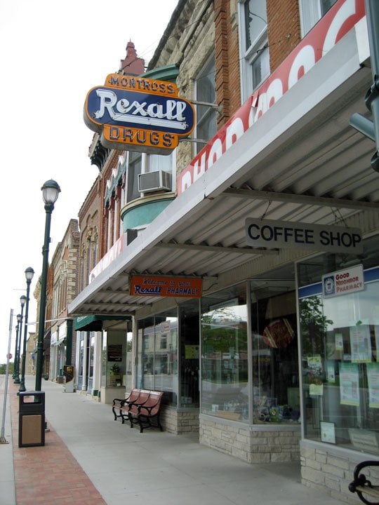 MONTROSS PHARMACY Updated October 2024 16 Reviews 120 N 1st Ave